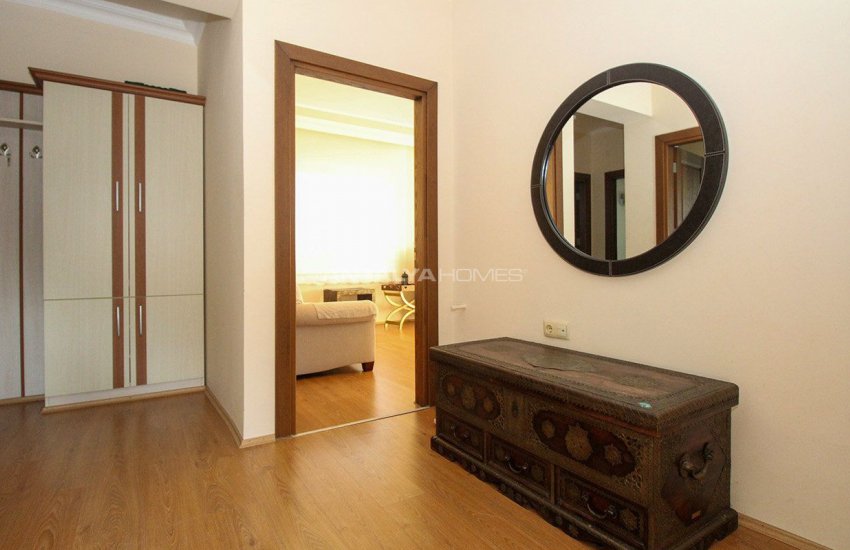 Whole Building with Expansive Garden and Fruit Trees in Döşemealtı 27