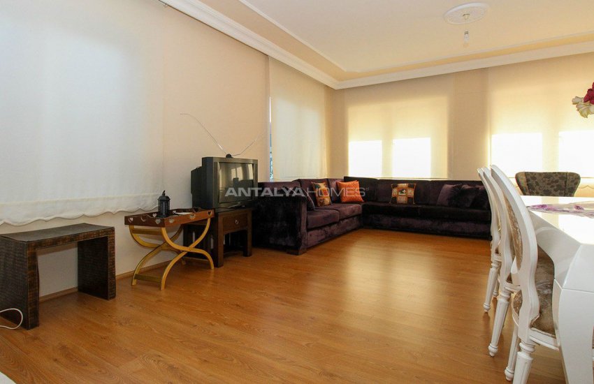 Whole Building with Expansive Garden and Fruit Trees in Döşemealtı 15