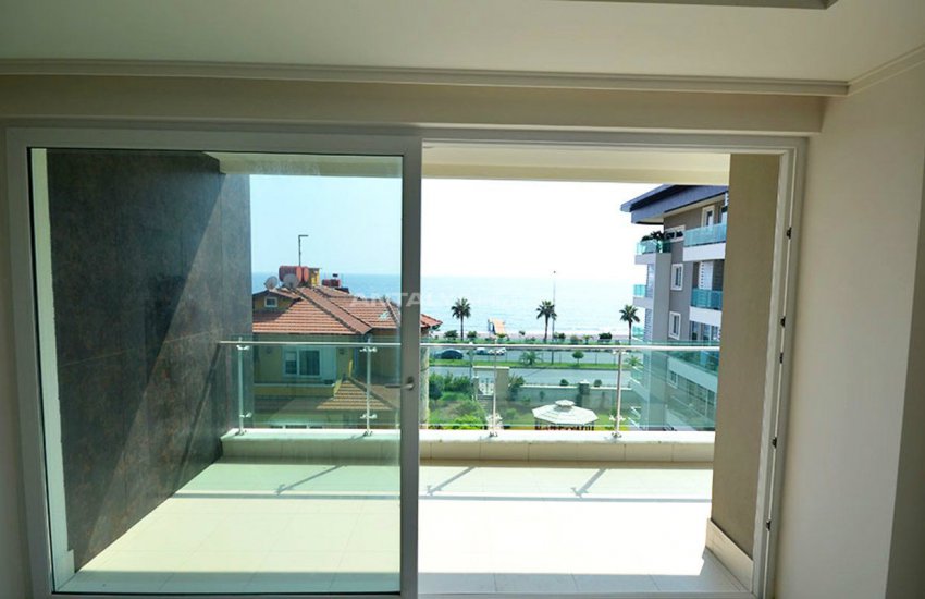 Seafront Alanya Apartments with Rich Social Facilities 36