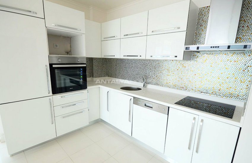Seafront Alanya Apartments with Rich Social Facilities 30