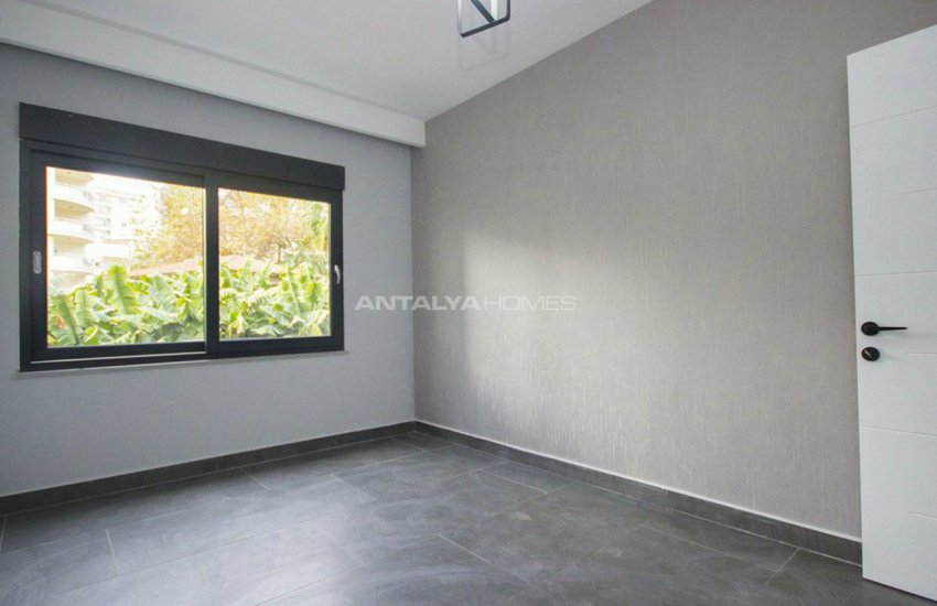 Alanya Mahmutlar'da Denize 350 Mt Modern Daireler 11