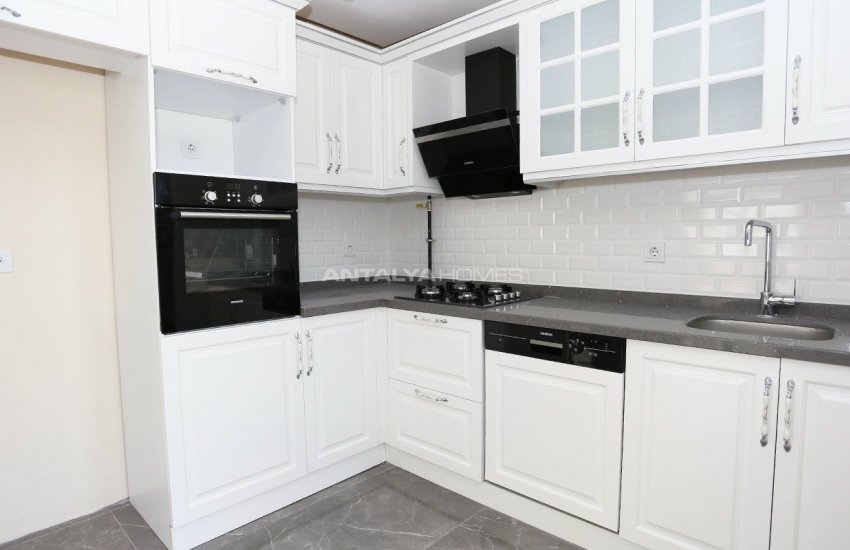 Apartments in Antalya at a Favorable Location of Konyaalti 15