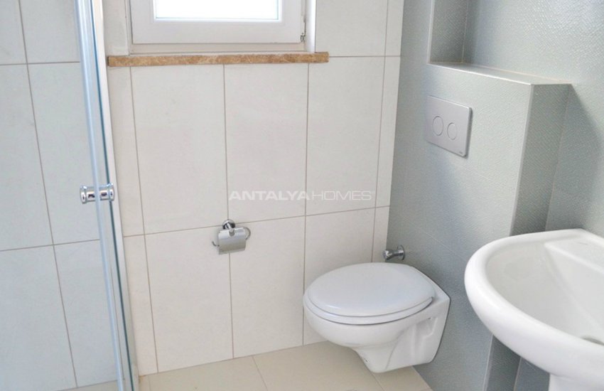 Aston Homes 5 with Independent Room Heater 21
