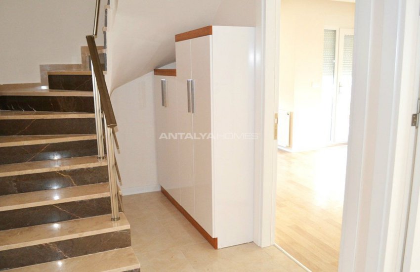 Aston Homes 5 with Independent Room Heater 22
