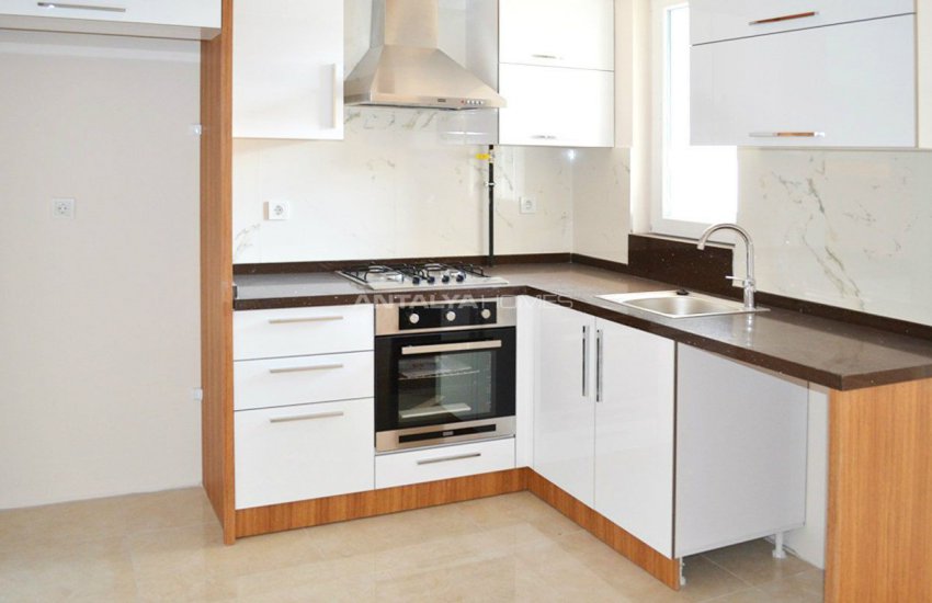 Aston Homes 5 with Independent Room Heater 13