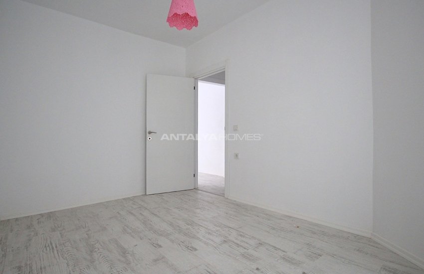 Centrally Located Cheap Apartments in Antalya 16