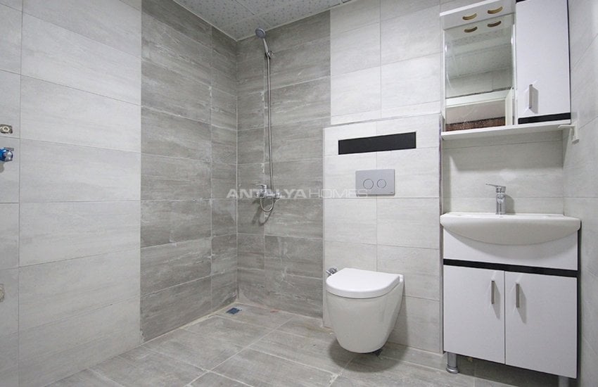 Centrally Located Cheap Apartments in Antalya 19
