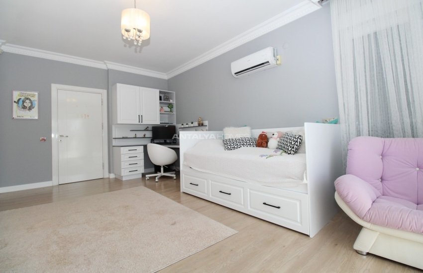 3+1 Private Villa with Pool in Duacı Village of Kepez 31