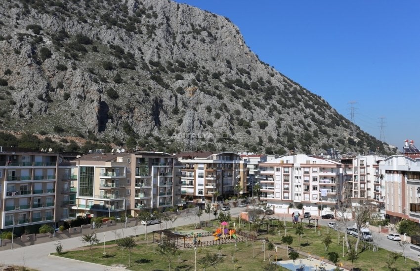 Modern Apartments at a Favourable Location of Antalya 37