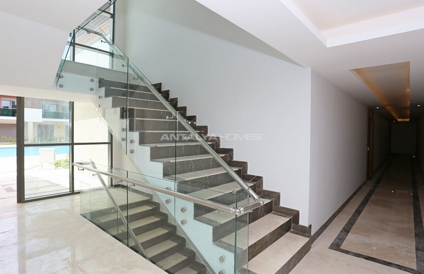 Deluxe Apartments Near Airport in Antalya for Investment 25