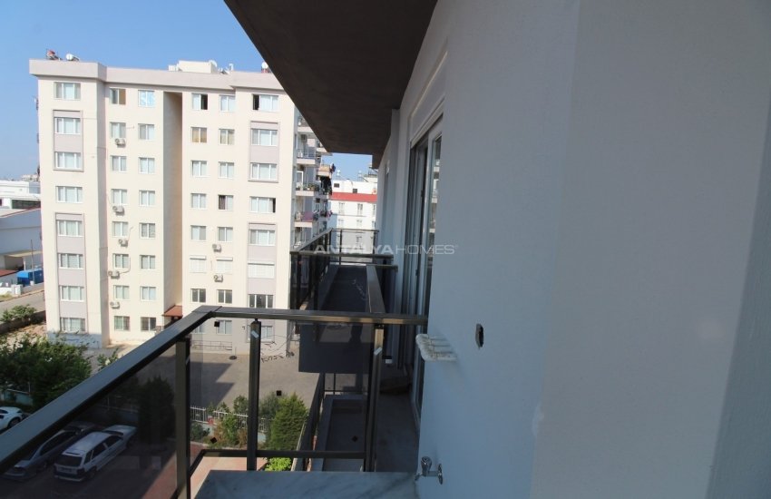 Brilliantly Spacious Flats Close to Amenities in Muratpaşa 15