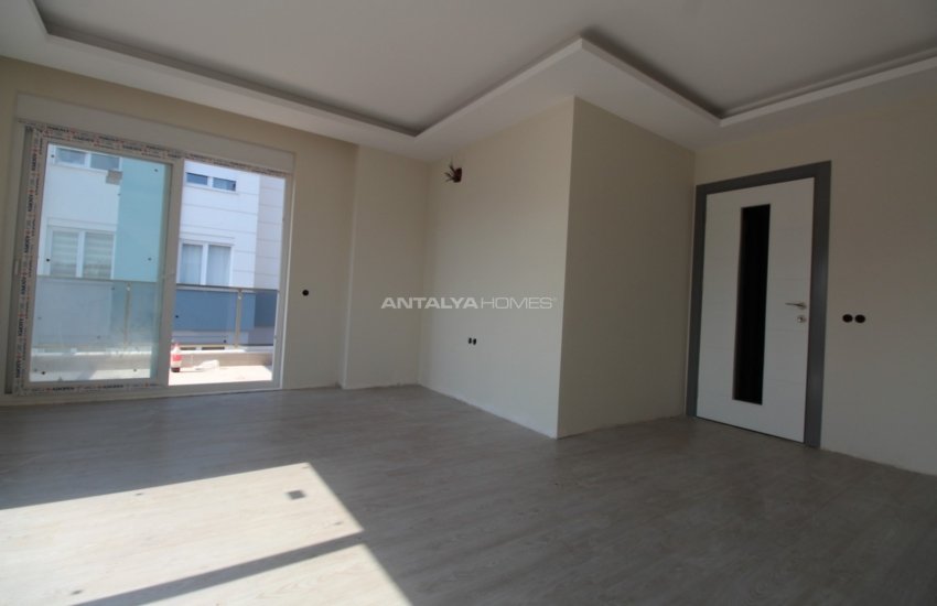 Brilliantly Spacious Flats Close to Amenities in Muratpaşa 5