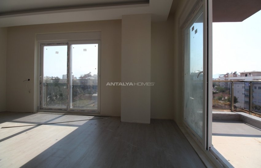 Brilliantly Spacious Flats Close to Amenities in Muratpaşa 7