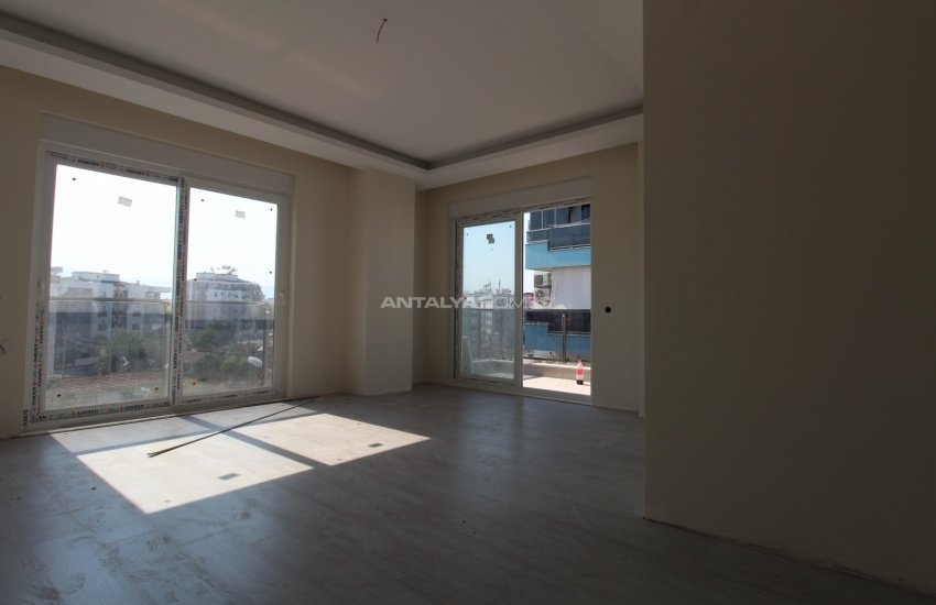 Brilliantly Spacious Flats Close to Amenities in Muratpaşa 3
