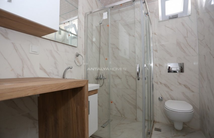 Muratpaşa’da Stratejik Konumlu, Duraklara Yakın Daire 16