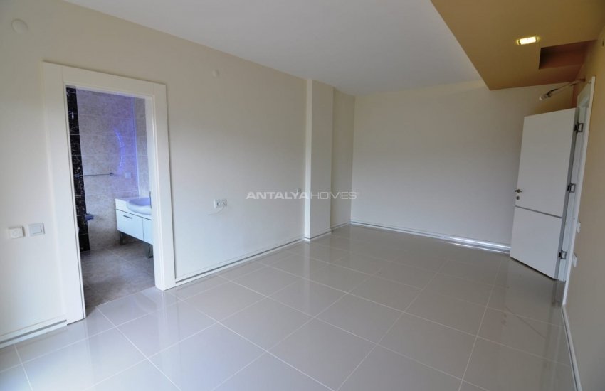 Luxurious Villas with High-quality Materials in Antalya Alanya 25