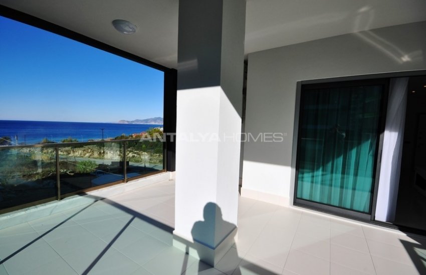 Kargıcak’ta Özel Plaja Sahip Deniz Manzaralı Daireler 33