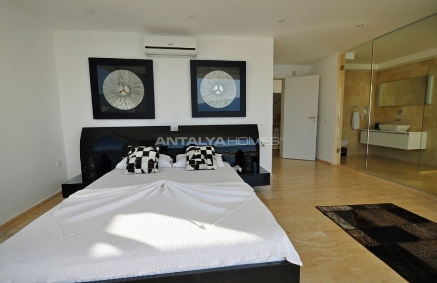 Kalkan'da Plaja 100 Mt Mesafede Ultra Lüks Villa 15