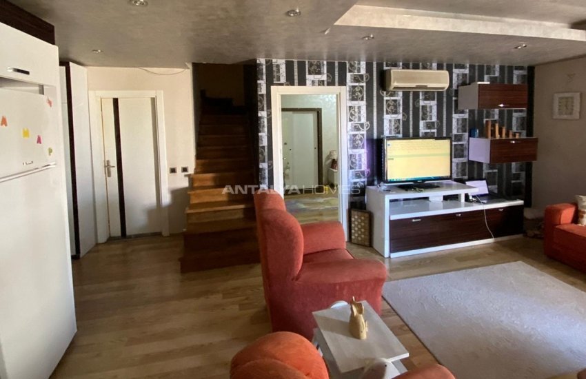 Affordably Priced Apartment in a Complex in Antalya 13