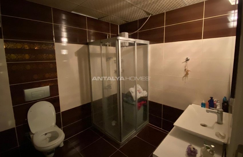 Affordably Priced Apartment in a Complex in Antalya 7