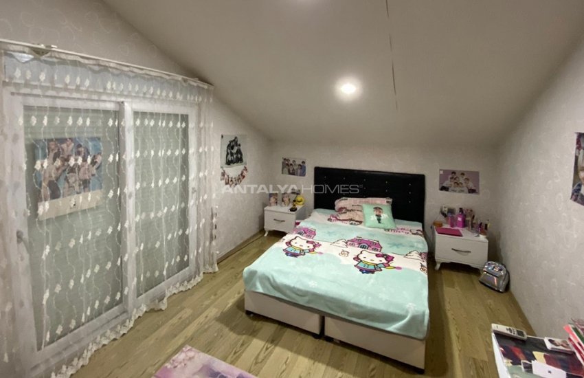 Affordably Priced Apartment in a Complex in Antalya 8