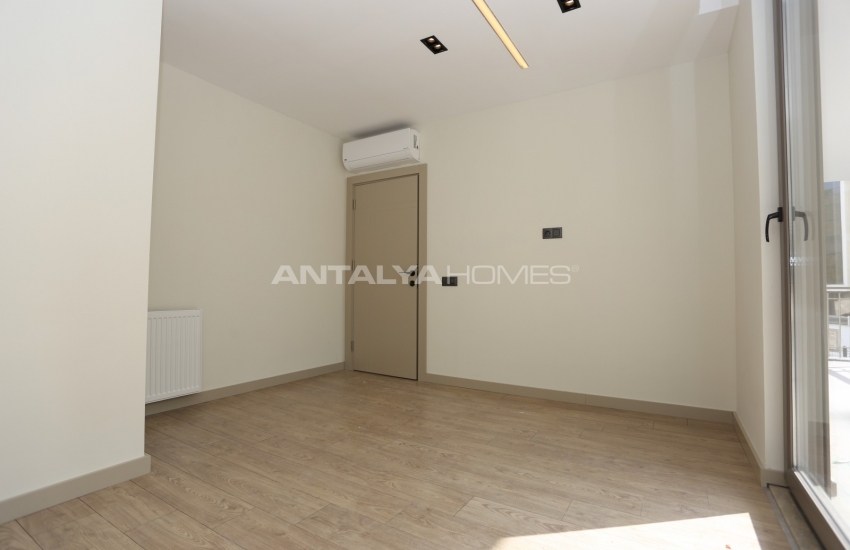 عقارات كونيالتي انطاليا على بعد 2.3 كم من الشاطئ 21