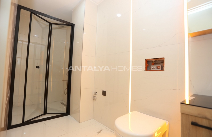 عقارات كونيالتي انطاليا على بعد 2.3 كم من الشاطئ 22