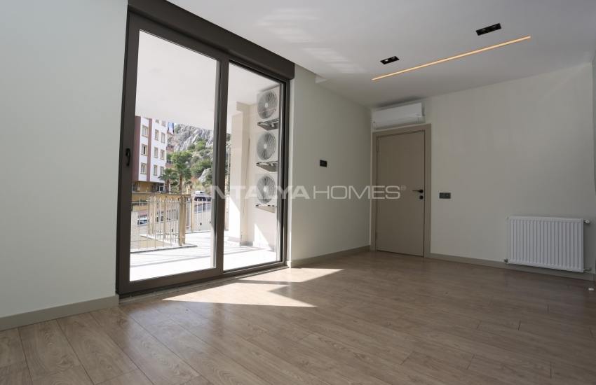 عقارات كونيالتي انطاليا على بعد 2.3 كم من الشاطئ 18