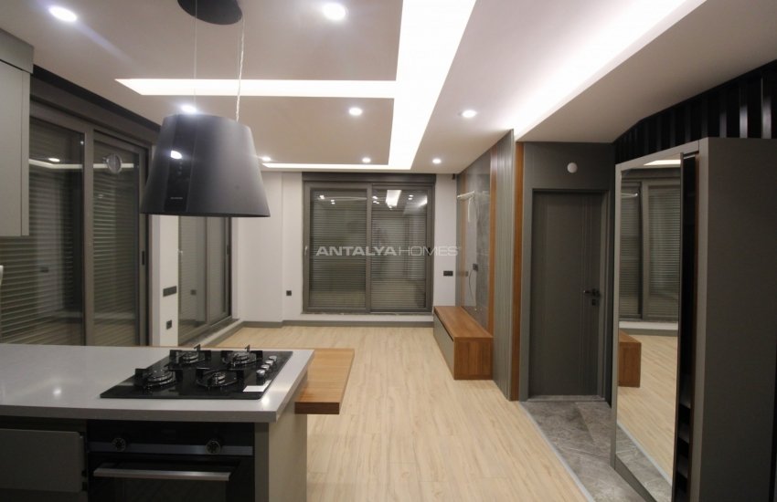 Antalya Bahçelievler'de Akıllı Ev Sistemli Satılık Lüks Daireler 15