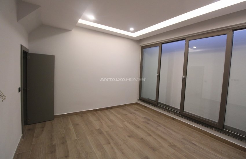 Antalya Bahçelievler'de Akıllı Ev Sistemli Satılık Lüks Daireler 26