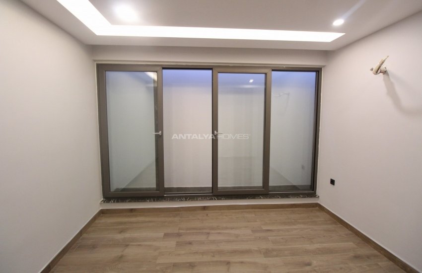 Antalya Bahçelievler'de Akıllı Ev Sistemli Satılık Lüks Daireler 31