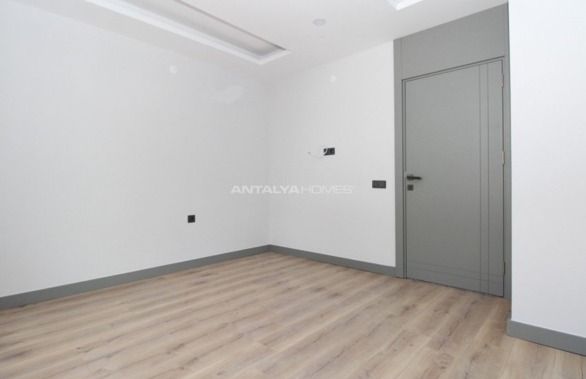 Properties for Sale 100 M From Akdeniz University in Antalya 13