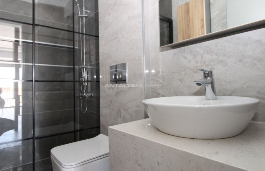 Properties for Sale 100 M From Akdeniz University in Antalya 18