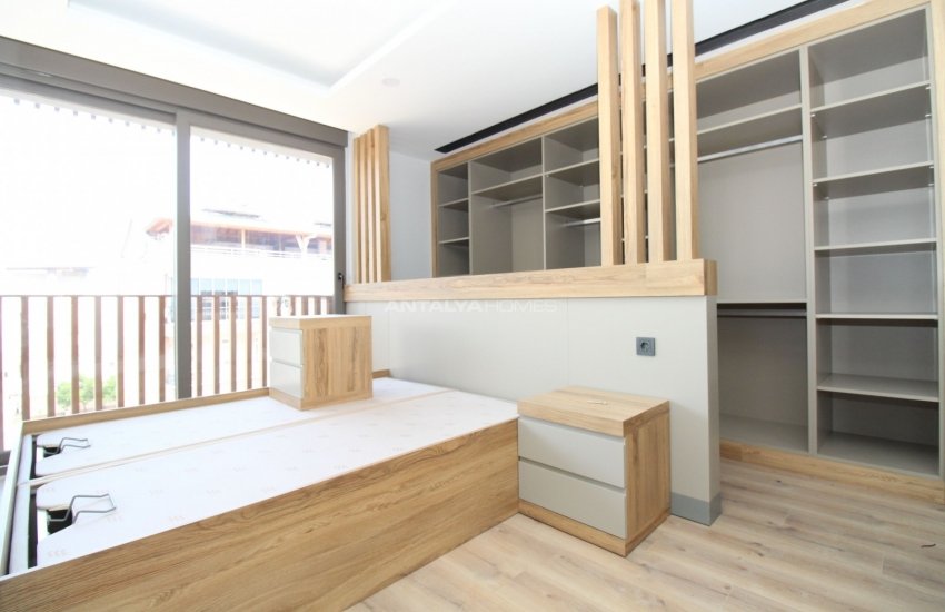 Properties for Sale 100 M From Akdeniz University in Antalya 28