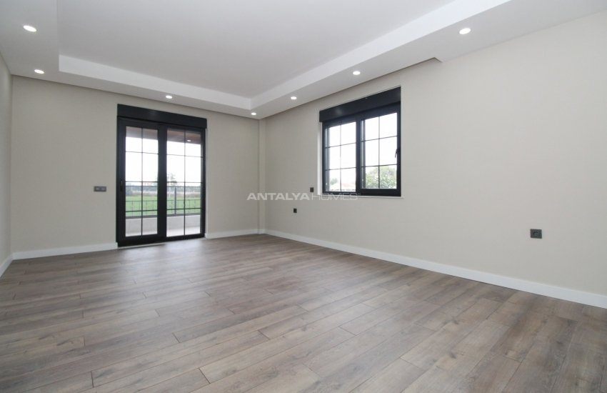 Antalya Villa Suited for Extended Families in Döşemealtı 29