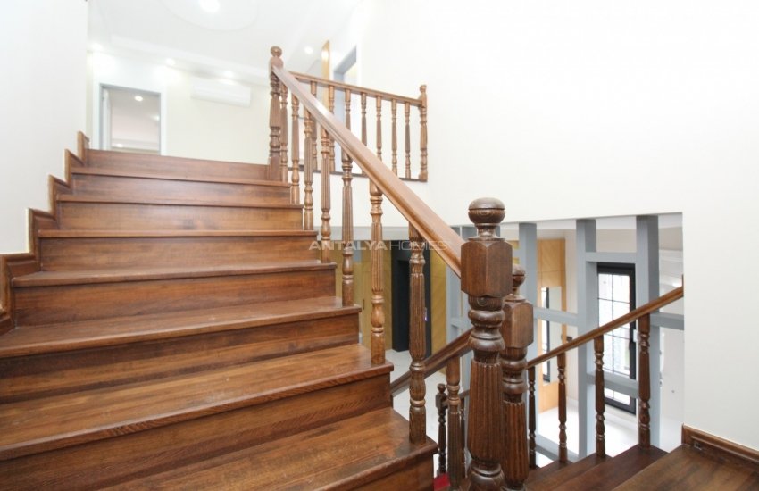 Antalya Villa Suited for Extended Families in Döşemealtı 32