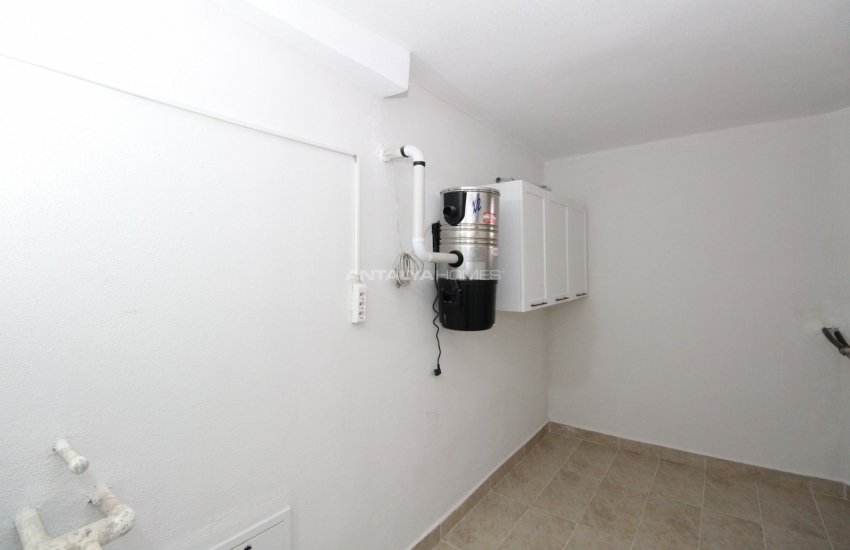 Antalya Villa Suited for Extended Families in Döşemealtı 33