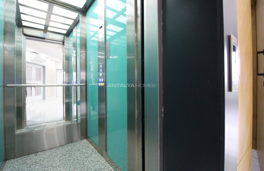 Antalya Villa Suited for Extended Families in Döşemealtı 17