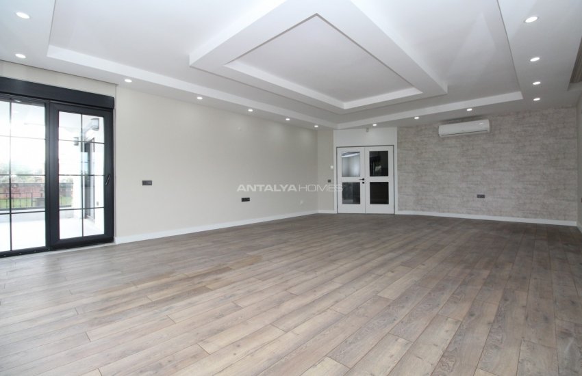 Antalya Villa Suited for Extended Families in Döşemealtı 20