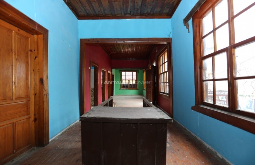 Zentrale Gewerbeimmobilie In Der Nähe Des Meeres In Kaleici 17