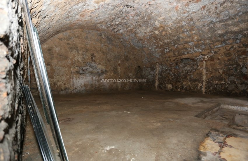 Zentrale Gewerbeimmobilie In Der Nähe Des Meeres In Kaleici 18