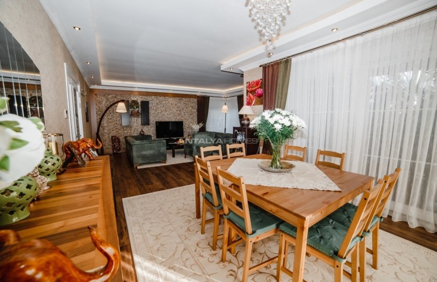 Lara Güzeloba'da Özel Havuzlu ve Bahçeli Dubleks Villa 10