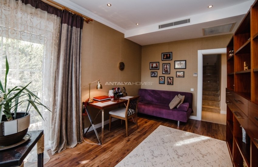 Lara Güzeloba'da Özel Havuzlu ve Bahçeli Dubleks Villa 8