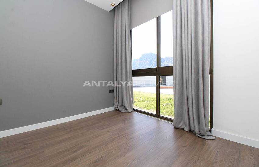 Antalya Luxury Real Estate with Rich Complex Features 22