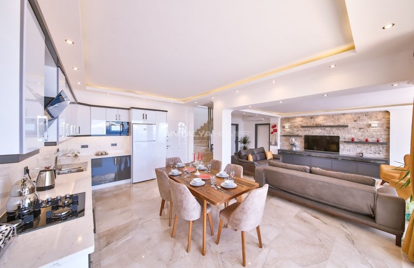 Modernly Designed Villas with Infinity Pool in Kalkan 7