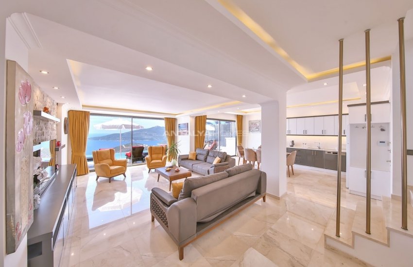 Modernly Designed Villas with Infinity Pool in Kalkan 6