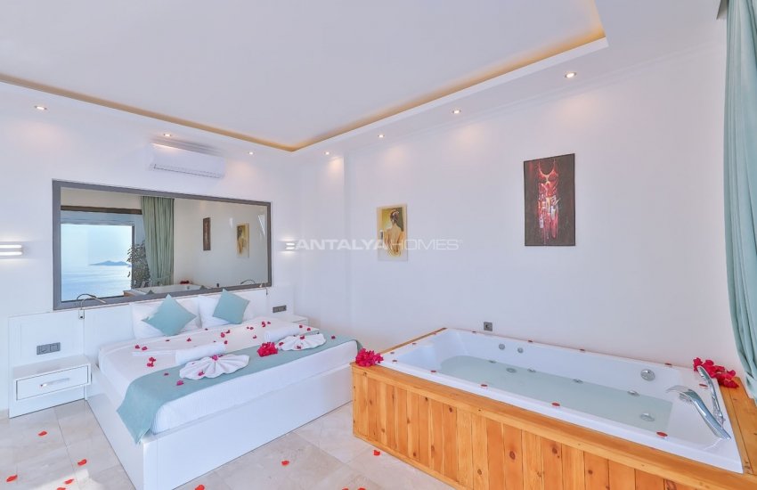 Modernly Designed Villas with Panoramic Sea and Forest View 30