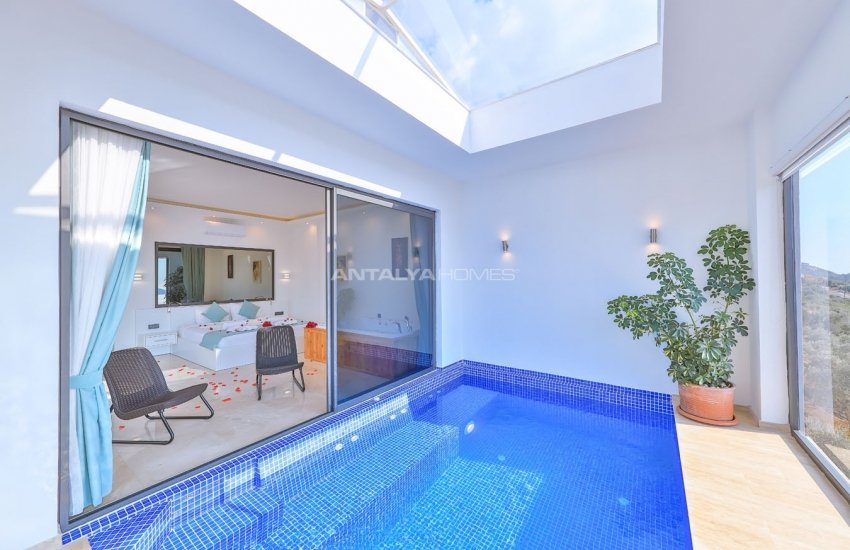 Modernly Designed Villas with Panoramic Sea and Forest View 32