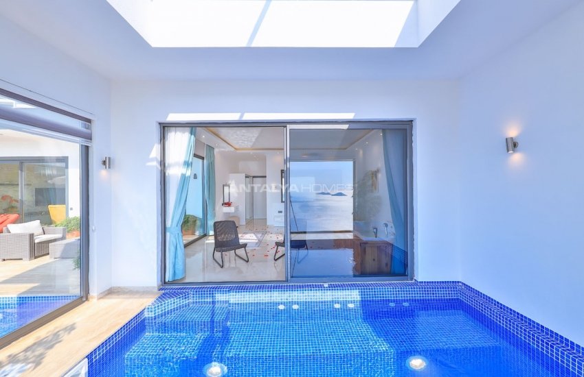 Modernly Designed Villas with Panoramic Sea and Forest View 33