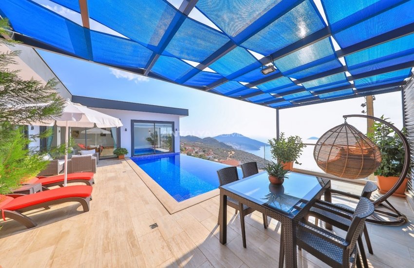 Modernly Designed Villas with Panoramic Sea and Forest View 36